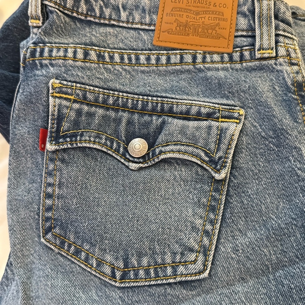 Levi’s Noughties women’s bootcut LIGHTER DENIM WASH